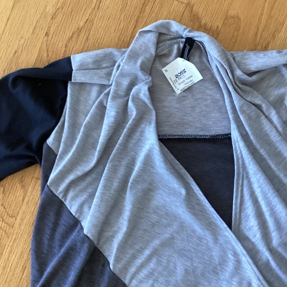 Colorblock Wrap - Picture 2 of 4
